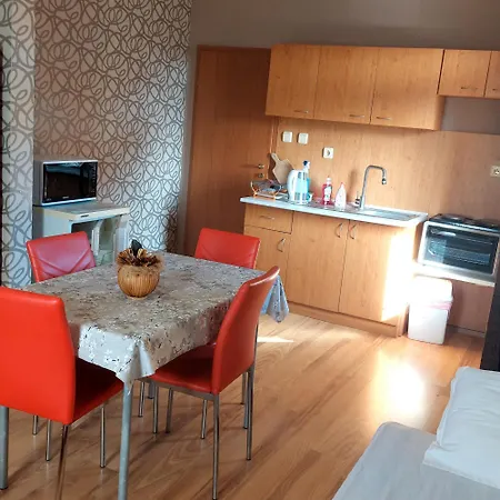 Hristovi Apartments&studios Appartamento *